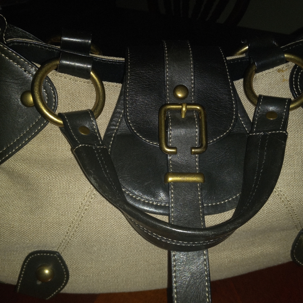 Handbag - Picture 6 of 16